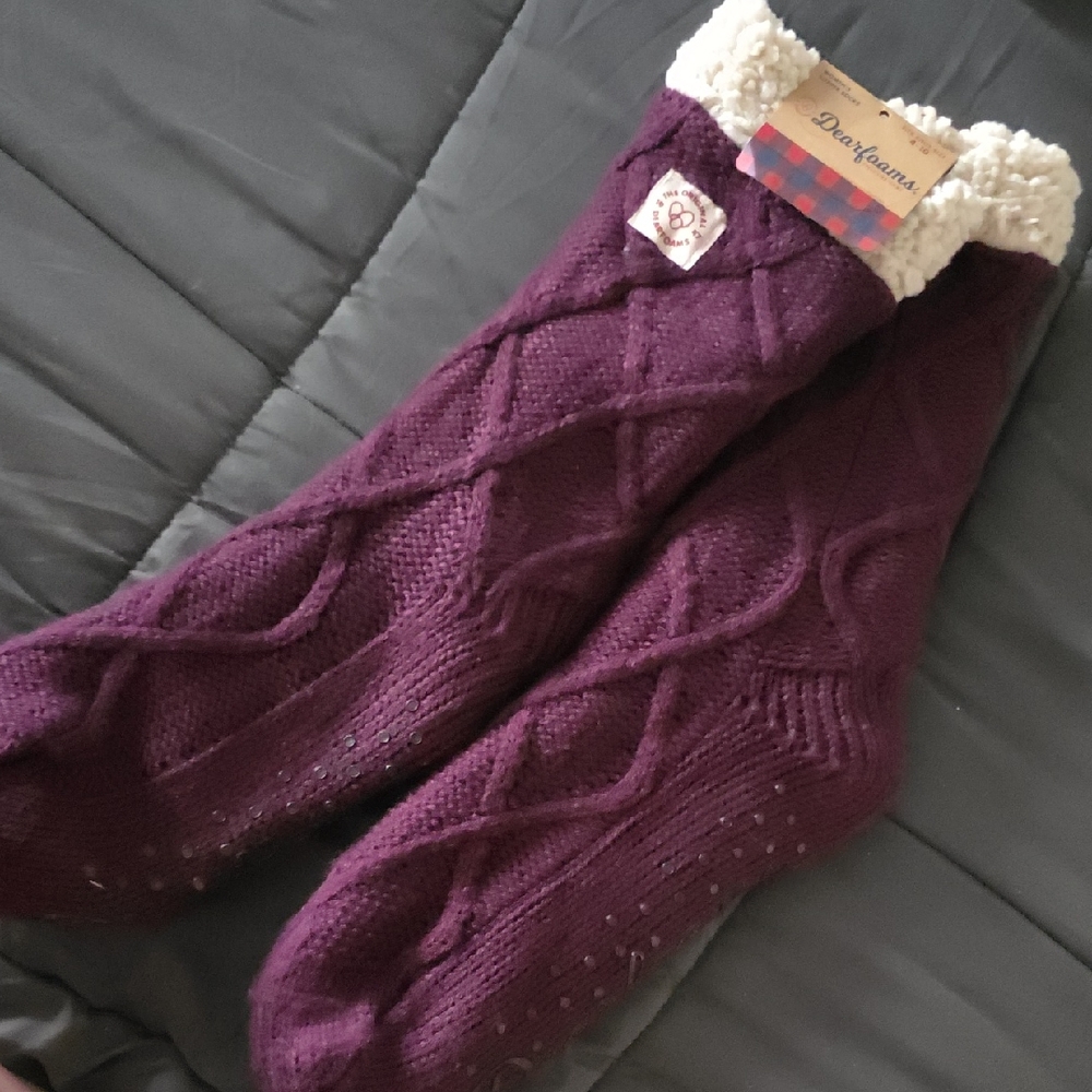 Dearfoams Plum Cable Knit Slipper Socks